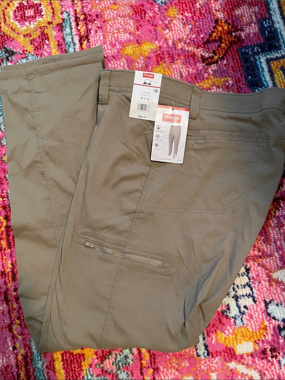 Wrangler Men's Cargo Performance Pants - Zipper Pocket